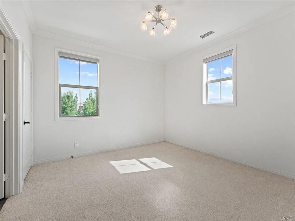 101 Hemisphere in Irvine, CA - Building Photo