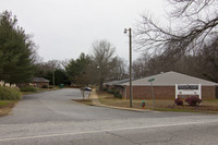 Willow Oaks Apartments in Cowpens, SC - Foto de edificio - Building Photo