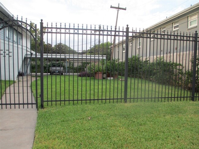 property at 3607 Murworth Dr