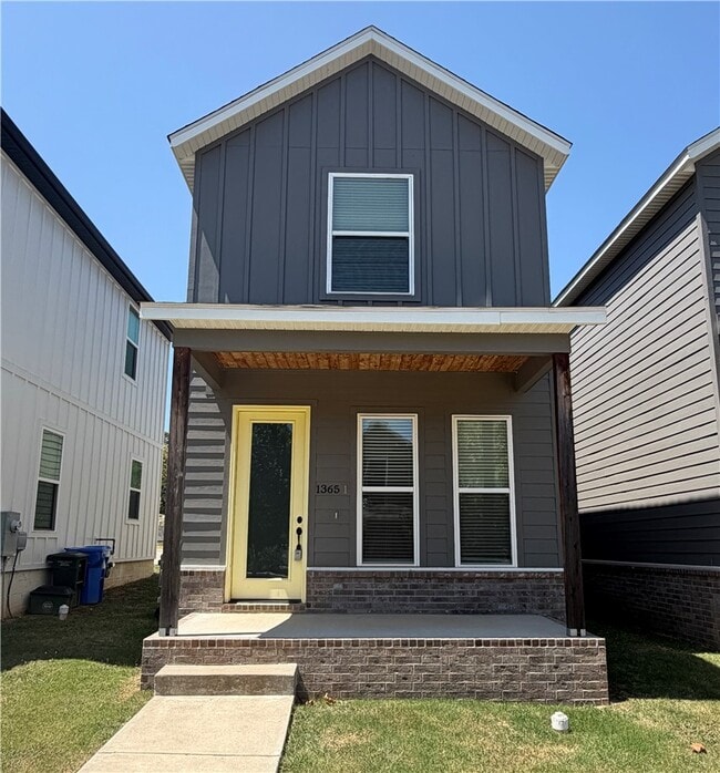 property at 1365 S Duncan Ave