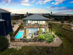 456 Paradise Pointe Dr in Port Aransas, TX - Building Photo - Building Photo