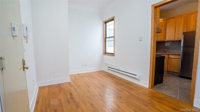 46 N Village Ave in Rockville Centre, NY - Building Photo - Building Photo