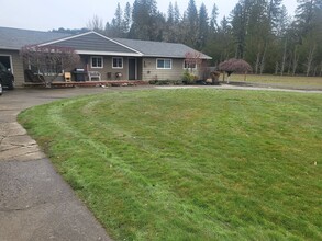 3923 Riverbanks Rd-Unit -10106 in Grants Pass, OR - Building Photo - Building Photo