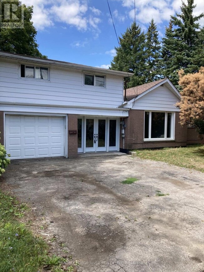 property at 152 Thickson Rd N