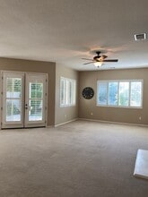 13401 Copper Crest Drive in Bakersfield, CA - Building Photo - Building Photo