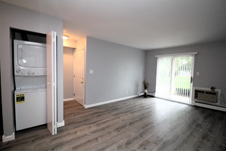 2700 Light Road in Oswego, IL - Building Photo - Building Photo