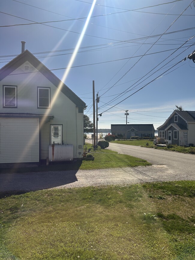 11 Trinity St in Rockland, ME - Building Photo - Building Photo
