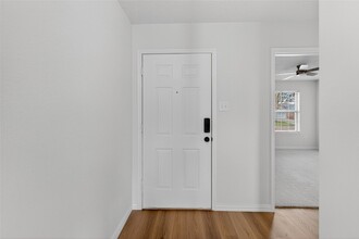 145 Brushy Creek Ln in Terrell, TX - Foto de edificio - Building Photo