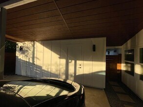 2910 Pecan Springs Rd in Austin, TX - Building Photo - Building Photo