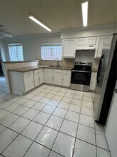 6444 Dellfern Dr in Houston, TX - Building Photo - Building Photo