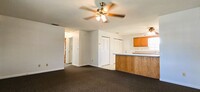 1436 Thousand Roses Dr N in Lake Wales, FL - Foto de edificio - Building Photo