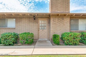 2725 Rural Rd in Tempe, AZ - Building Photo - Building Photo