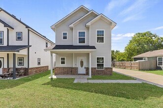 3045 Barling St in Greenville, TX - Building Photo - Building Photo