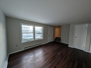 412 Vley Rd, Unit 414 in Schenectady, NY - Building Photo - Building Photo