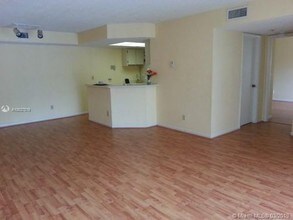 9044 W Atlantic Blvd-Unit -32C in Coral Springs, FL - Foto de edificio - Building Photo