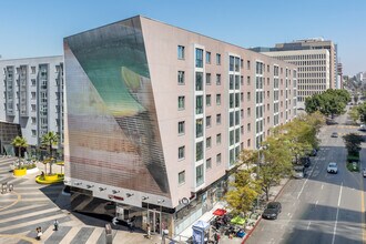 Wilshire Vermont in Los Angeles, CA - Building Photo - Building Photo