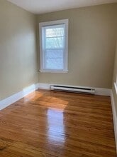 842 Canterbury St in Boston, MA - Building Photo - Building Photo