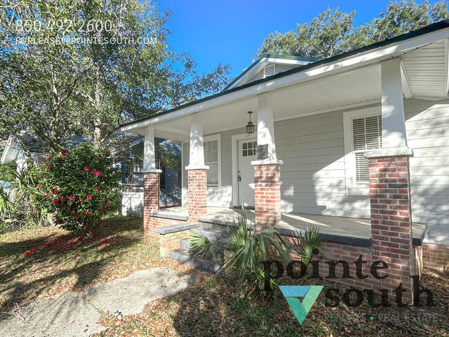 10 N F St in Pensacola, FL - Building Photo - Building Photo