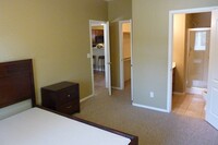 510 W University Dr, Unit 211 photo'