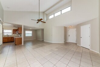 701 49th St E in Bradenton, FL - Building Photo - Building Photo
