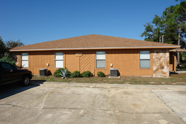 3399 Green Briar Cir in Gulf Breeze, FL - Building Photo - Building Photo