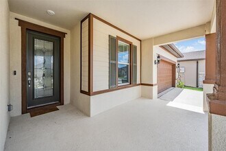 9405 Ibis Grove Blvd in Wesley Chapel, FL - Building Photo - Building Photo