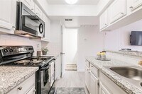 8162 Richmond Ave. photo'