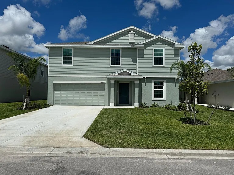 12222 Amber Waves Rd in Lehigh Acres, FL - Building Photo