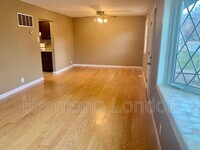 806 Undercliff Dr photo'