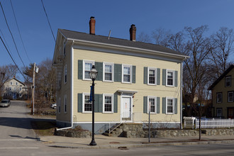 70 King St in East Greenwich, RI - Building Photo - Building Photo