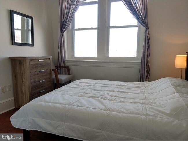 409 Constitution Ave NE-Unit -4 in Washington, DC - Building Photo - Building Photo