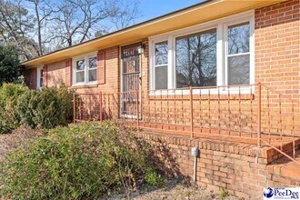2101 W McCown Dr in Florence, SC - Building Photo - Building Photo