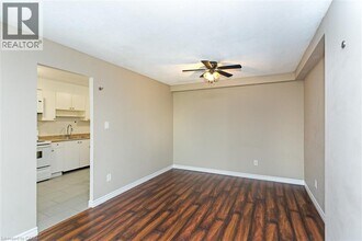 50 Mississauga Vly Blvd in Mississauga, ON - Building Photo - Building Photo