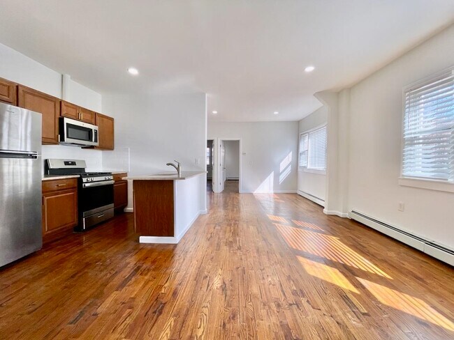 63 Coles St in Jersey City, NJ - Building Photo - Building Photo