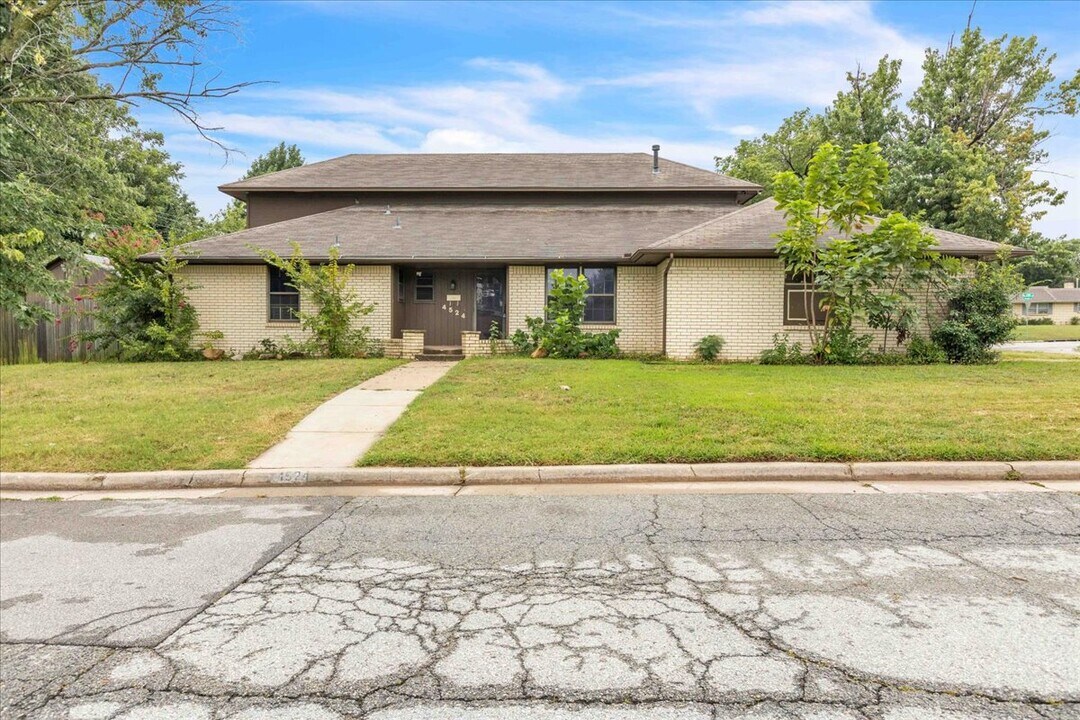 4524 NW 60th St in Oklahoma City, OK - Building Photo