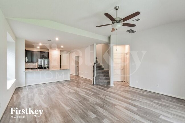 11631 Bakersfield Pass in San Antonio, TX - Building Photo - Building Photo