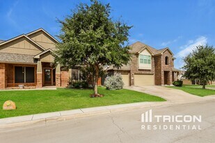 724 Great Cloud Dr in New Braunfels, TX - Building Photo