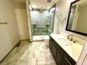 6502 Oak Manor Plaza in Martinez, CA - Building Photo - Building Photo