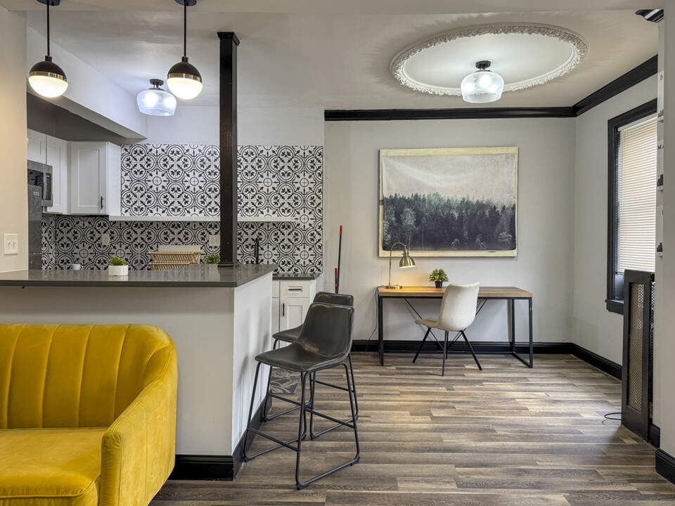 The Saum & Hutcheson Arms in St. Louis, MO - Building Photo