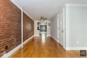 East 7th Street, Unit 5E in New York, NY - Building Photo