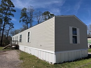 3510 Fox Dr in Baytown, TX - Foto de edificio - Building Photo