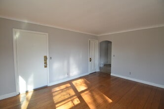 7332 Reading Rd, Unit #3 in Cincinnati, OH - Building Photo - Building Photo