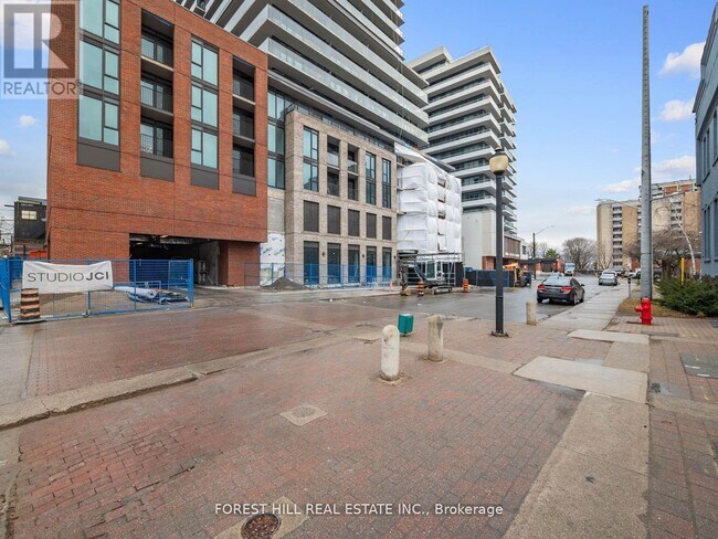 1-301 Jarvis St in Hamilton, ON - Building Photo - Building Photo