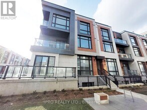 1132-1112 DAVID EYER Rd in Richmond Hill, ON - Building Photo - Building Photo