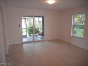 2722 Arbutus St in Naples, FL - Foto de edificio - Building Photo