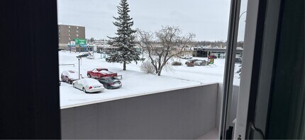 2830 Gordon Rd in Regina, SK - Building Photo - Building Photo