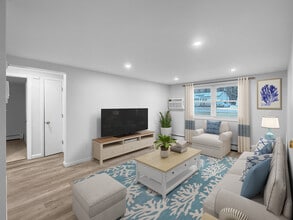 Pepperell Pines in Pepperell, MA - Building Photo - Building Photo