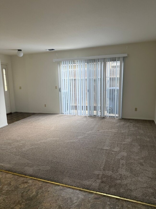 155 Finale Way in Tracy, CA - Building Photo - Building Photo