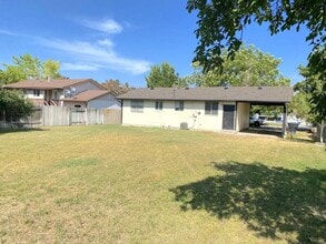 5542 S 5340 W in Kearns, UT - Building Photo - Building Photo