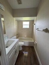 214 Eldron Blvd NE in Palm Bay, FL - Building Photo - Building Photo